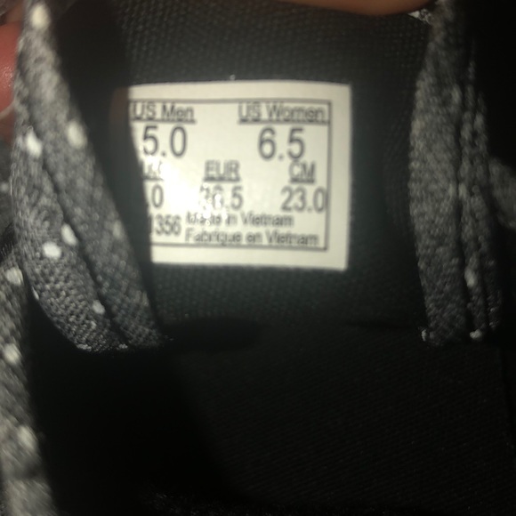 Gray and white polka dot Vans - Picture 6 of 6